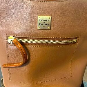 Dooney& Bourke Bag 👜